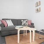 Spectacular Modern Apartment In The City Center